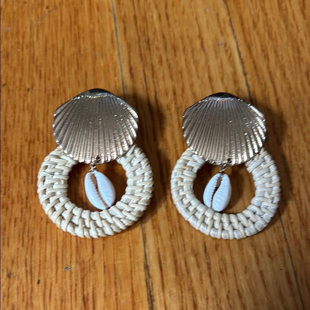 Gold and Cream Shell Earrings